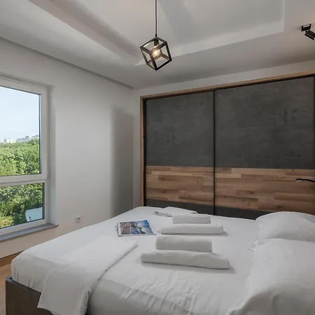 Seaview Two - Happy Apartman *